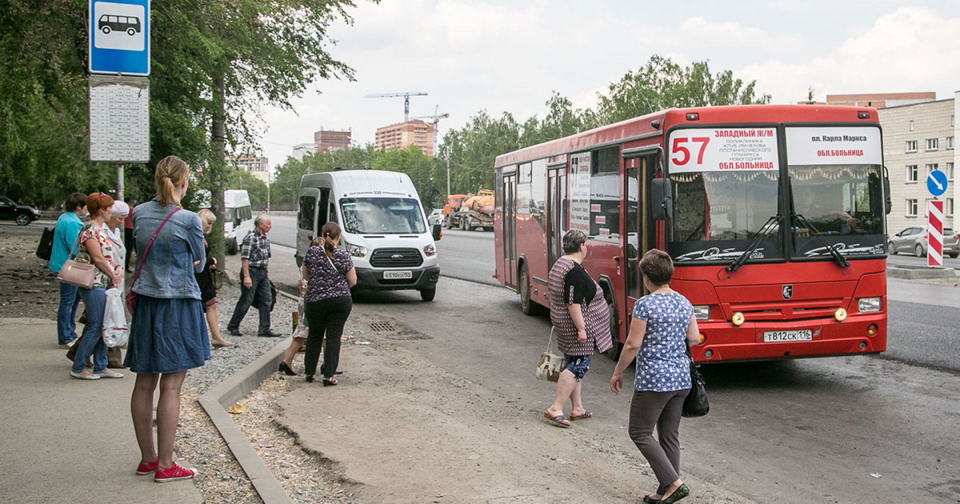 Автобус №79 и маршрутка №8 поедут в объезд улицы Кошурникова в Новосибирске  | Ведомости законодательного собрания НСО